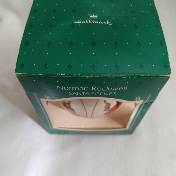 Hallmark Norman Rockwell Christmas Santa Ornament - Picture 10 of 11